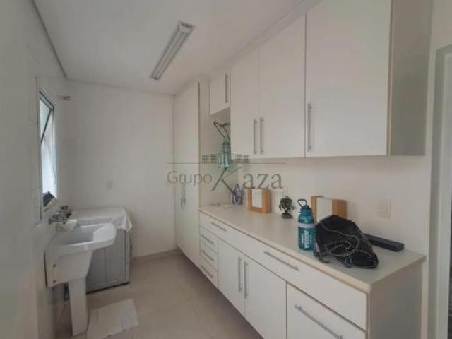 Oportunidade Casa em Condomínio Mobiliada Villa Branca Residencial Villa Branca I 3 Suites