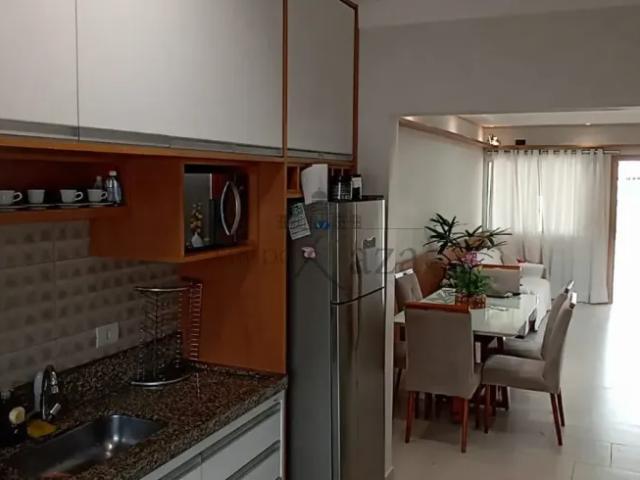 Oportunidade Casa em Condomínio Jacareí Condomínio Bosque dos Manacás 3 Dormitórios 120m²
