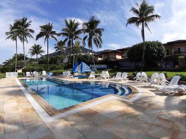 Oportunidade: Casa em Juquehy, pé na areia à venda!