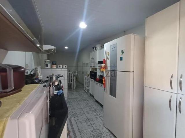 Oportunidade Casa Jardim Oriente 3 Dormitórios 200m²