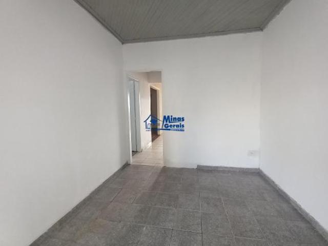 OPORTUNIDADE: CASA PARA FINS COMERCIAIS E RESIDENCIAIS NA AVENIDA OURO FINO, VENDE SE!