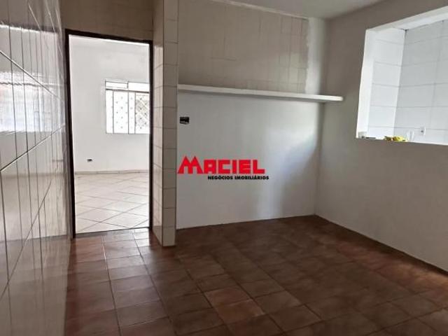 Oportunidade! Casa para reformar e vender Jd Santa Inês I 3 quartos / 2 WC´s / 2 vagas