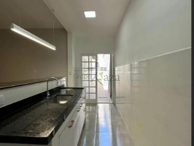 Oportunidade Casa Residencial Bosque dos Ipês 3 Dormitórios 116m²