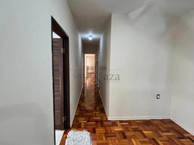 Oportunidade Casa Residencial Parque Industrial 4 Dormitórios 254m²