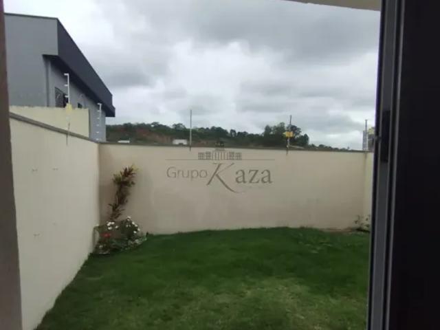Oportunidade Casa Residencial Portal dos Pássaros 3 Dormitórios 110m²