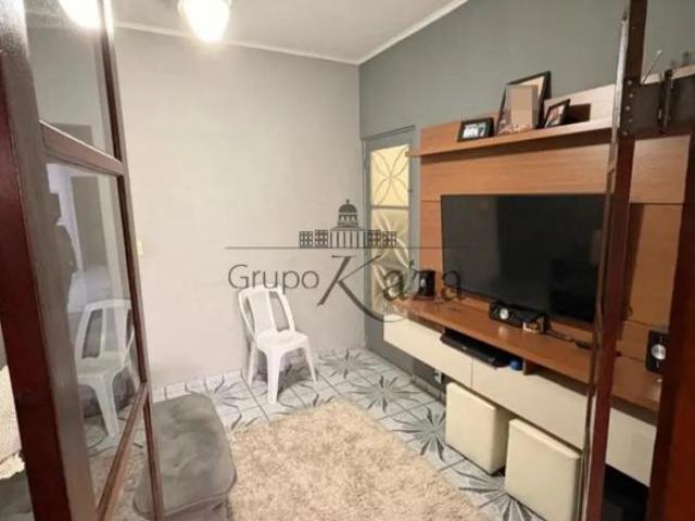 Oportunidade Casa Sobrado Bosque dos Eucaliptos 3 Dormitórios 152m²