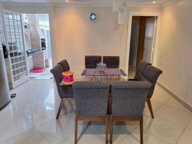 Oportunidade Casa Sobrado Geminada com Edícula Jardim Portugal 4 Dormitórios 190m² Estuda
