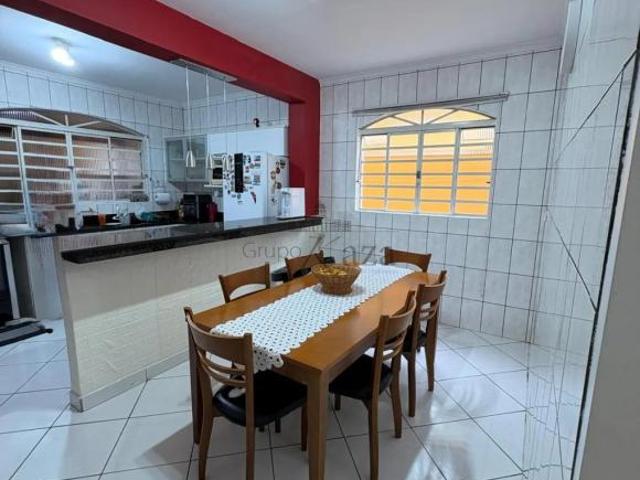 Oportunidade Casa Sobrado Jardim Terras do Sul 2 Dormitórios 250m²