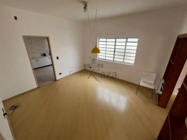 Oportunidade Casa Sobrado Jardim das Industrias 4 Dormitórios 255m²