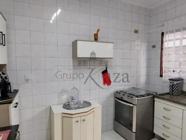 Oportunidade Casa Sobrado Jardim das Industrias 3 Dormitórios 125m²