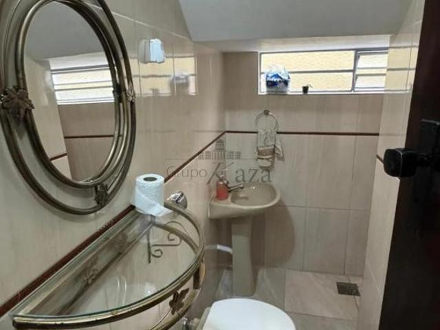 Oportunidade Casa Sobrado Jardim Emília Jacareí 3 Dormitórios 124,64m²