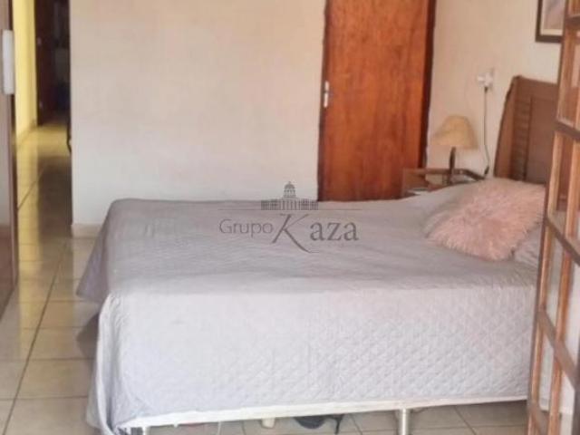 Oportunidade Casa Sobrado Jardim Ismênia 149,05m² 3 Dormitórios Estuda Permuta