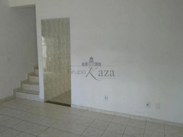 Oportunidade Casa Sobrado Residencial Bosque dos Ipês 3 Dormitórios 146,77m²