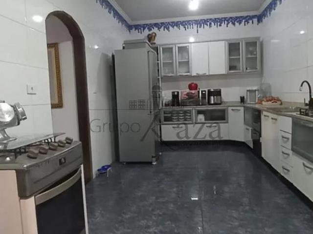Oportunidade Casa Sobrado Residencial Cambuí 3 Dormitórios 285m²