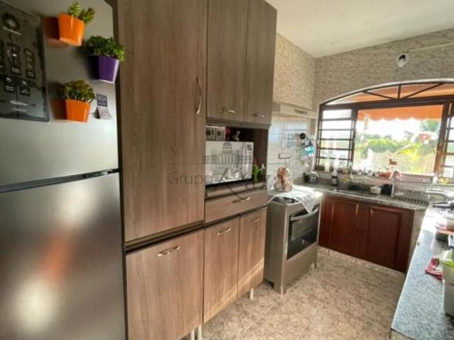 Oportunidade Casa Sobrado São Geraldo Aparecida 3 Dormitórios 166,63m² Estuda Permuta