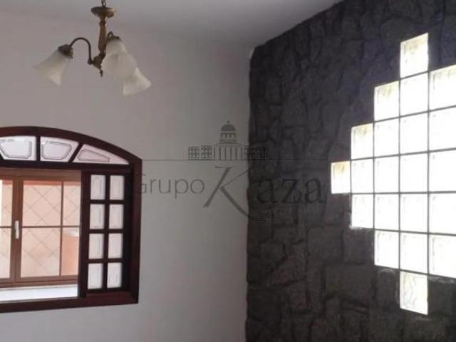 Oportunidade Casa Sobrado Terras de São João 3 Dormitórios 293m²