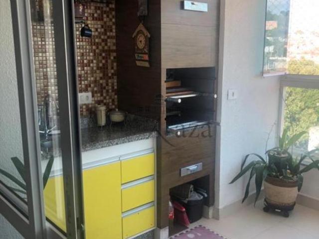 Oportunidade, Apartamento Centro, Condomínio Diamond Residence, 3 Quartos, Sacada Gourmet, Permuta