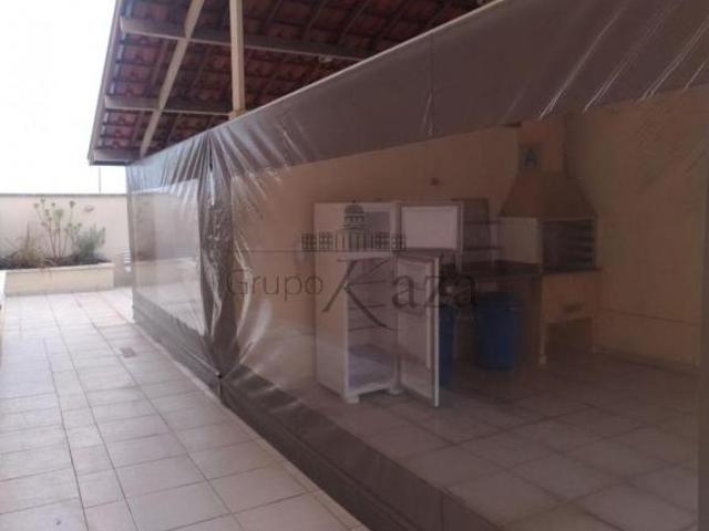 Oportunidade Apartamento Jardim Oriente, Edifício Amoreiras, 2 Dormitórios, Sacada, Elevador, 1 Vaga