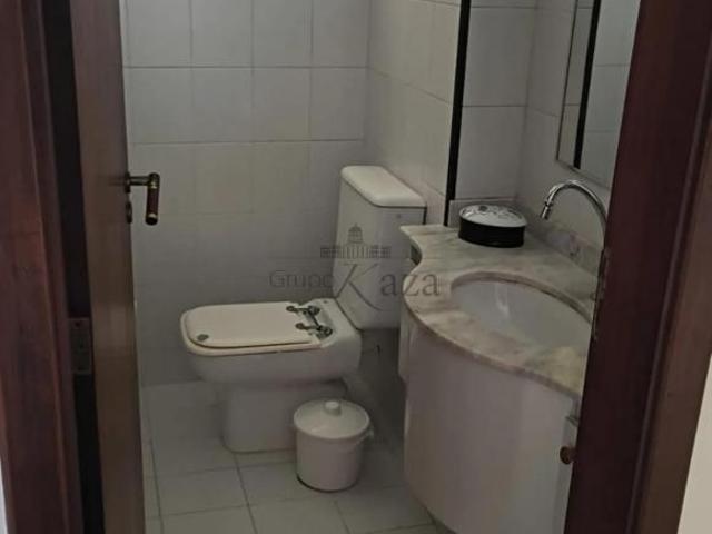 ApartamentoBairro Jardim Bela Vista Residencial Edifício Mont Serrat 4 Dormitórios Piscina