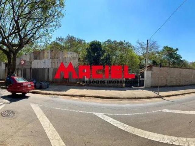 OPORTUNIDADE ÁREA DE 1.906 m2 no Parque Industrial