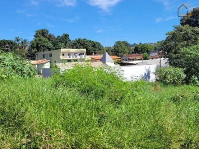 Oportunidade! Área de 377m² a venda no centro de Pinhalzinho, interior de São Paulo, com escritura