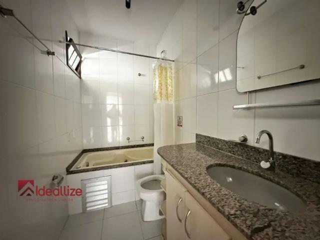 Oportunidade do ano! Casa a venda a Poucos metros da Praia das Castanheiras
