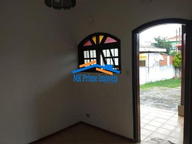 Oportunidade de Investimento: Casa de 1 Dormitório e Terreno para Sobrado