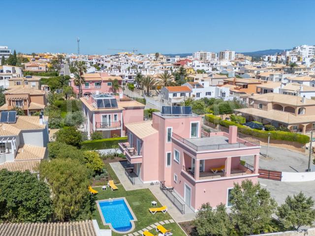 Oportunidade de Investimento | Complexo hoteleiro T25 de cha. 1398m² Lagos Santa Maria