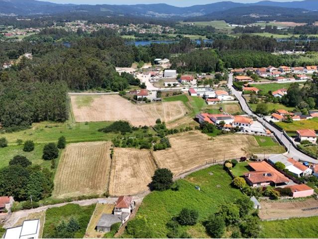 Oportunidade de investimento Conjunto de 2 Lotes para construção de moradias