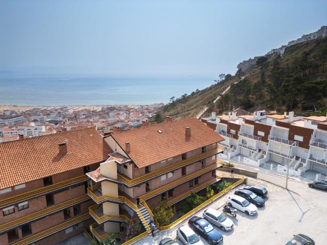 Oportunidade de Investimento: T2 Duplex na Nazaré a 700m da. 0m² Nazaré