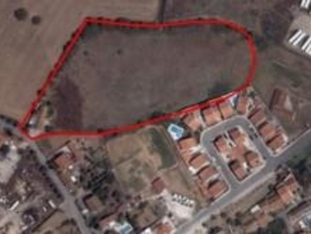 Terreno para Habitação construção de 25 moradias Cadafais Carregado