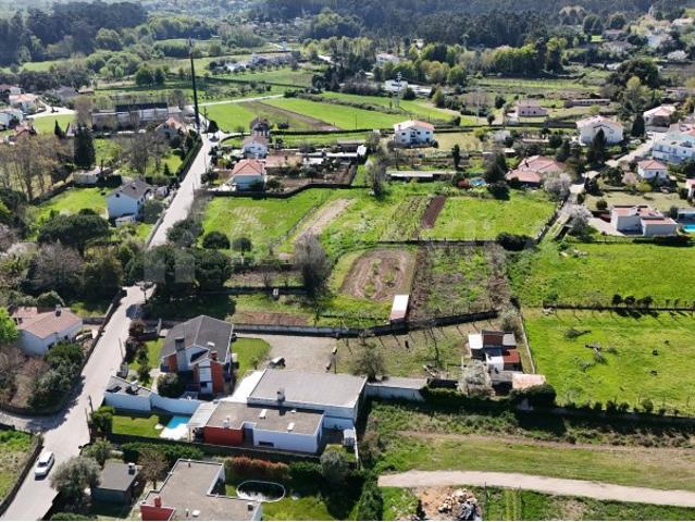 Oportunidade de Investimento Terreno plano de 1180m2 em Vilar de Mouros