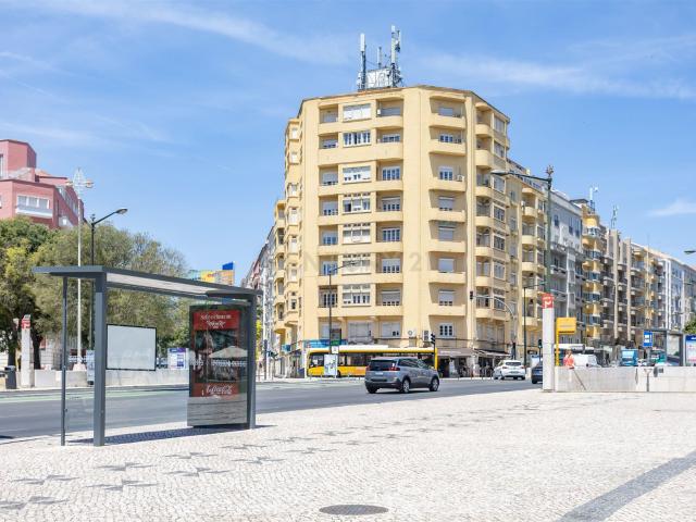Oportunidade de negócio absolutamente única em Lisboa ! 170m² Arroios