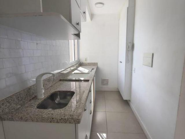 OPORTUNIDADE DE VENDA * APARTAMENTO COM OTIMO ACABAMENTO
