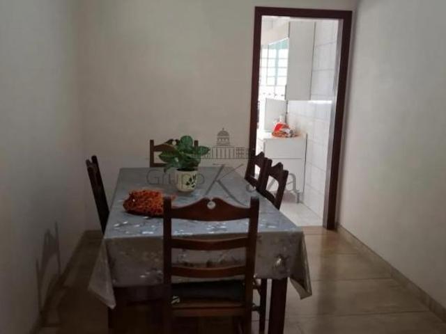 Oportunidade Duas Casas Comerciais e Seis Lojas Jardim Morumbi 4 Dormitórios 907,60m²