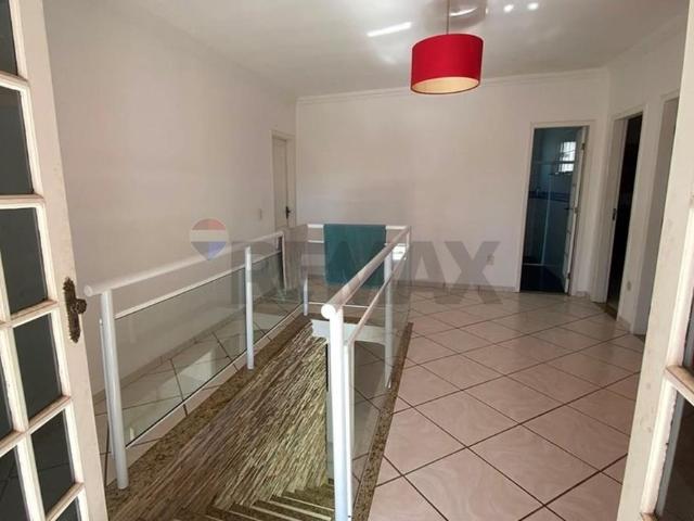 Oportunidade em Araruama: Casa a venda 4 Quartos c/Piscina, Area Gourmet, cascata natural, sauna