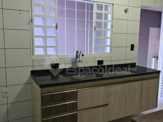 Oportunidade em Bauru: Casa 3 Dormitórios em Região Valorizada
