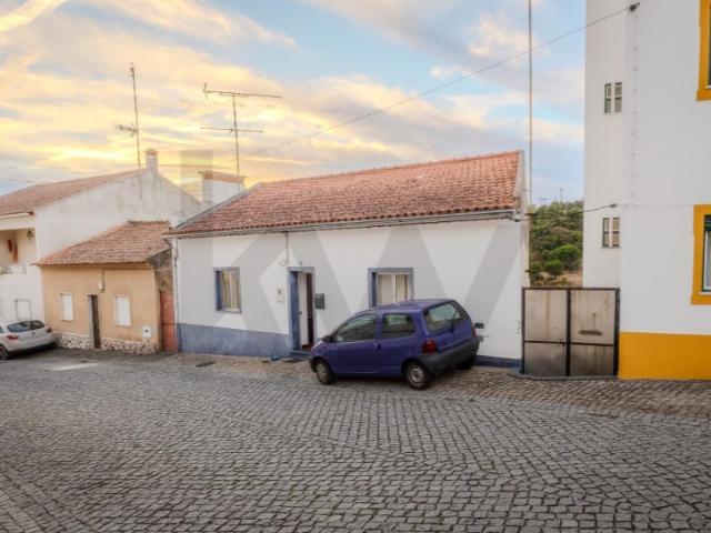 Oportunidade em Belver: 2 Moradias + Conjunto de Terrenos Rústicos