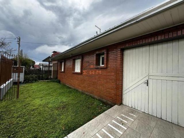 Oportunidade em Farroupilha: Casa Semi Mobiliada com 3 Dormitórios e Escritório Confira!
