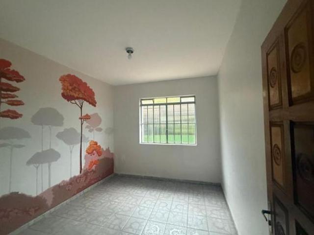 Oportunidade em Jardim Regina: 3 Casas no Mesmo Terreno – Ideal para Morar ou Investir!