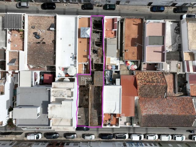 Oportunidade em Olhão: Ruína para construção Centro da Cidade