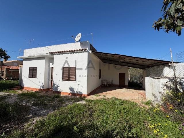 Oportunidade em Salir: Casa com Terreno Amplo e Anexo 90m² Salir