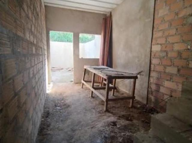 OPORTUNIDADE! EXCELENTE CASA GEMINADA A VENDA LOCALIZADA NO BAIRRO VILA VERDE