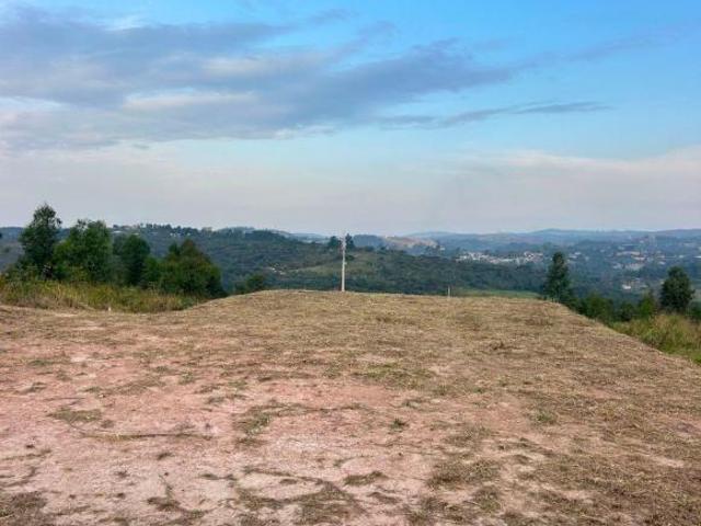 Oportunidade Imperdível: Terreno Amplo com Vista Incrível e Condições Especiais!