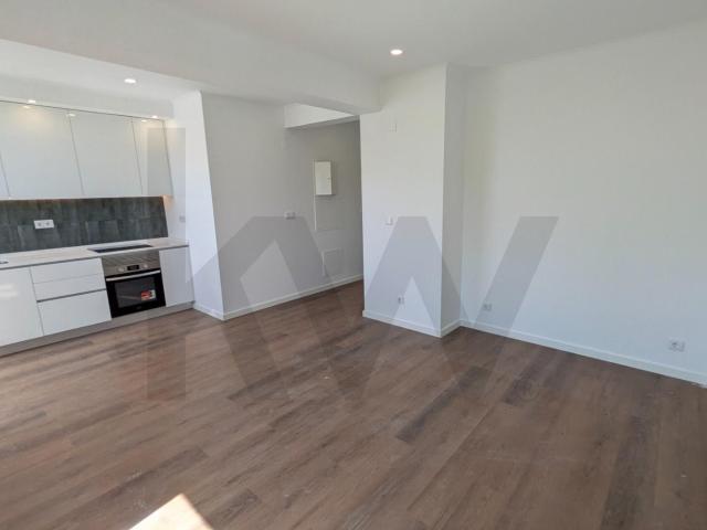 Oportunidade Imperdível Apartamento T2 Em remodelação