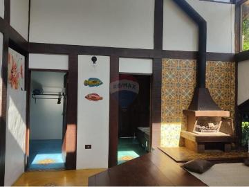Oportunidade Imperdível para Investidores: Casa com Potencial para Pousada em Ilhabela – Bairro da Cocaia