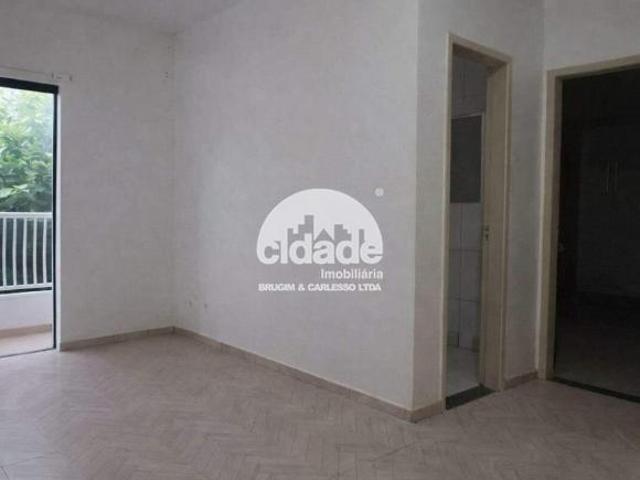 OPORTUNIDADE IMPERDÍVEL – SOBRADO DE ESQUINA COM SALA COMERCIAL!