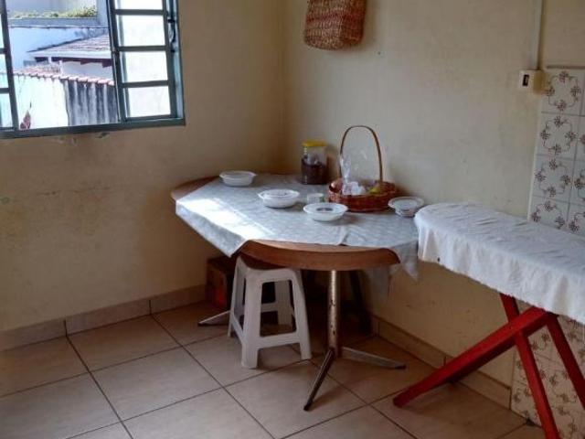 OPORTUNIDADE NO CENTRO – 2 CASAS NO MESMO TERRENO! IDEAL PARA MORAR E TER RENDA!