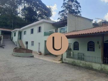 Oportunidade no Horto – Terreno de 750m² com 2 Casas