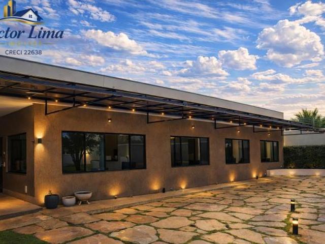 OPORTUNIDADE NO TAQUARI – LAGO NORTE DF Casa térrea em amplo terreno de 961,36 m²